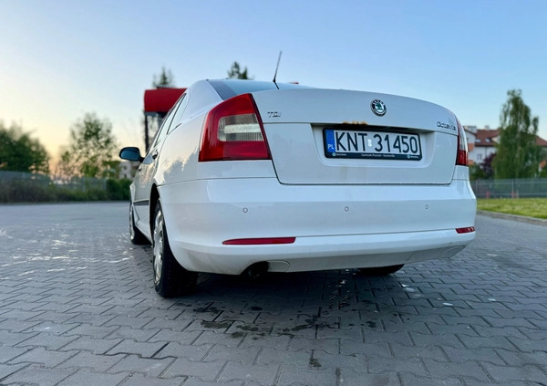 Skoda Octavia cena 13500 przebieg: 333000, rok produkcji 2011 z Bielsko-Biała małe 154